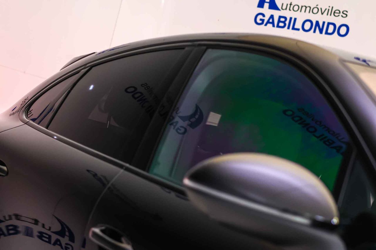 Porsche Cayenne Coupé E-Hybrid **Techo panorámico** - Foto 26