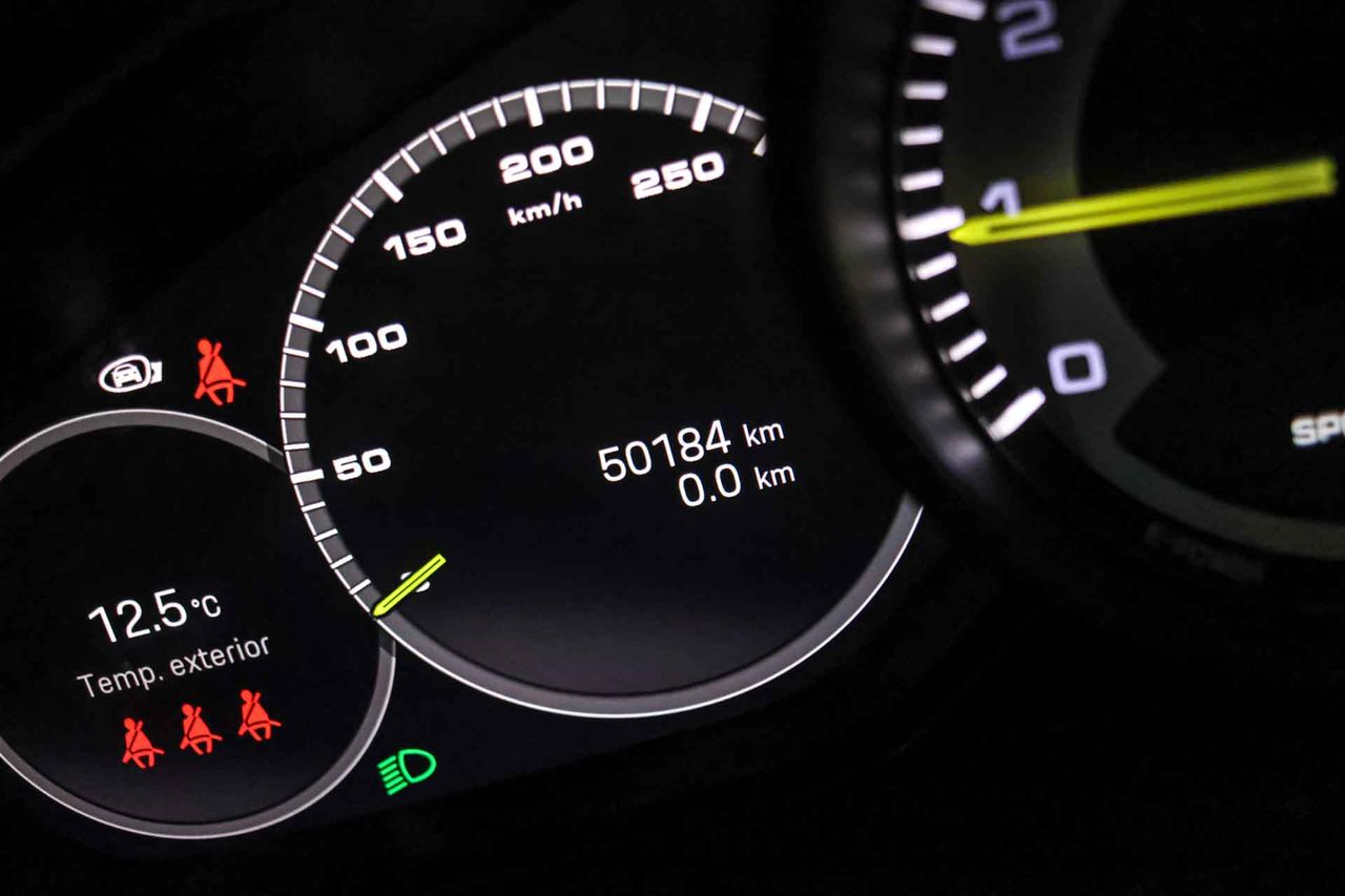 Porsche Cayenne Coupé E-Hybrid **Techo panorámico** - Foto 7