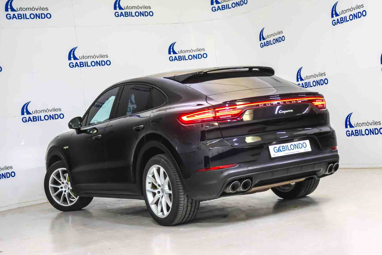 Porsche Cayenne Coupé E-Hybrid **Techo panorámico** - Foto 16