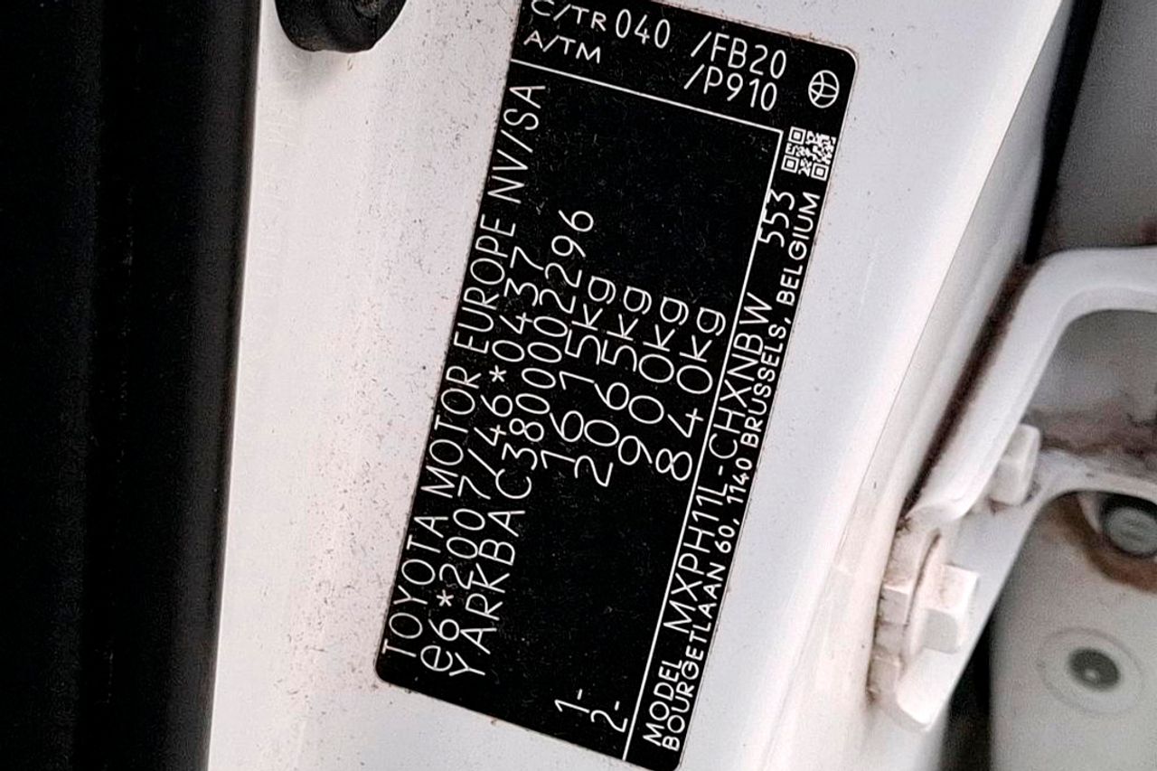 Toyota Yaris 1.5 120H Active Tech - Foto 6