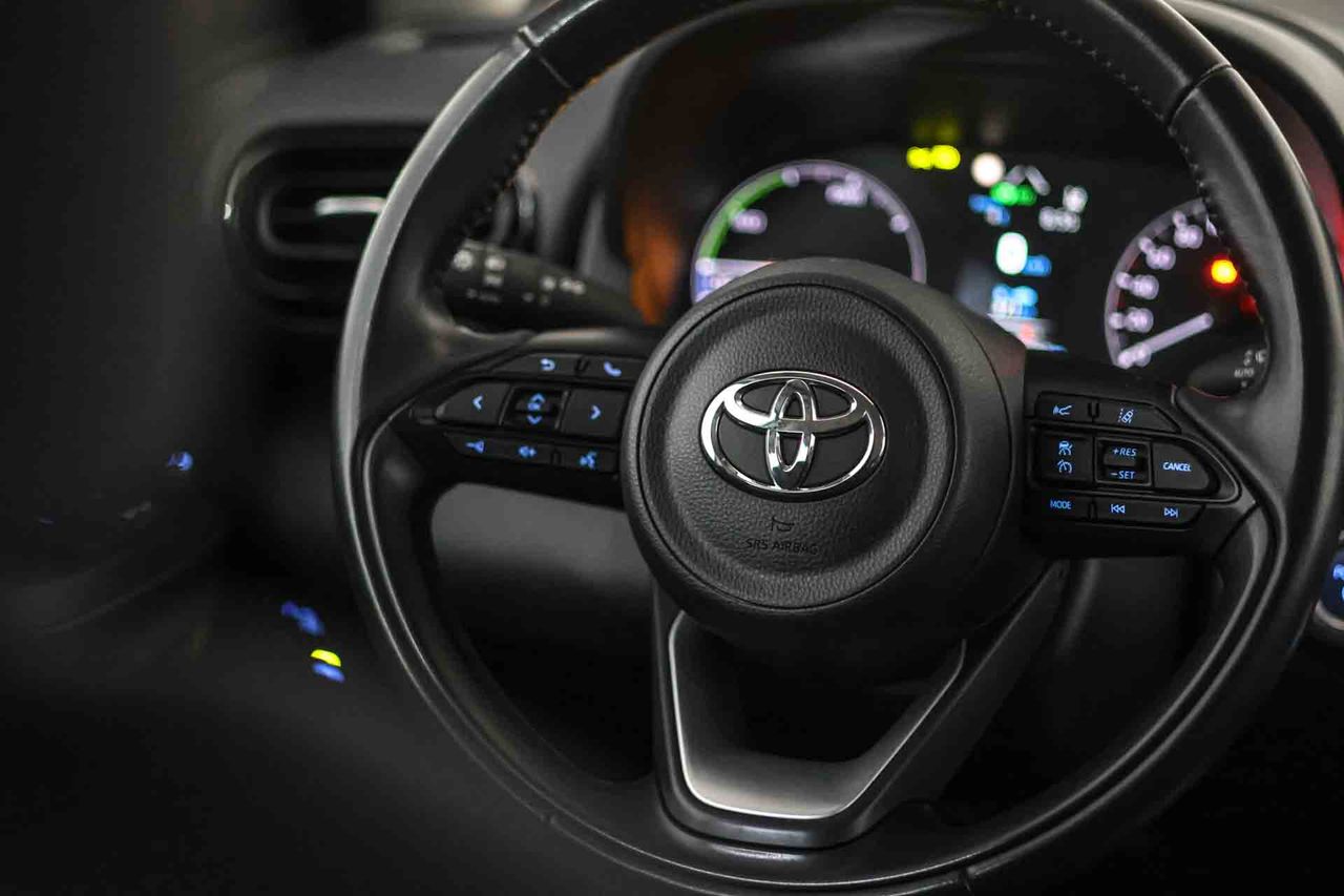 Toyota Yaris 1.5 120H Active Tech - Foto 34