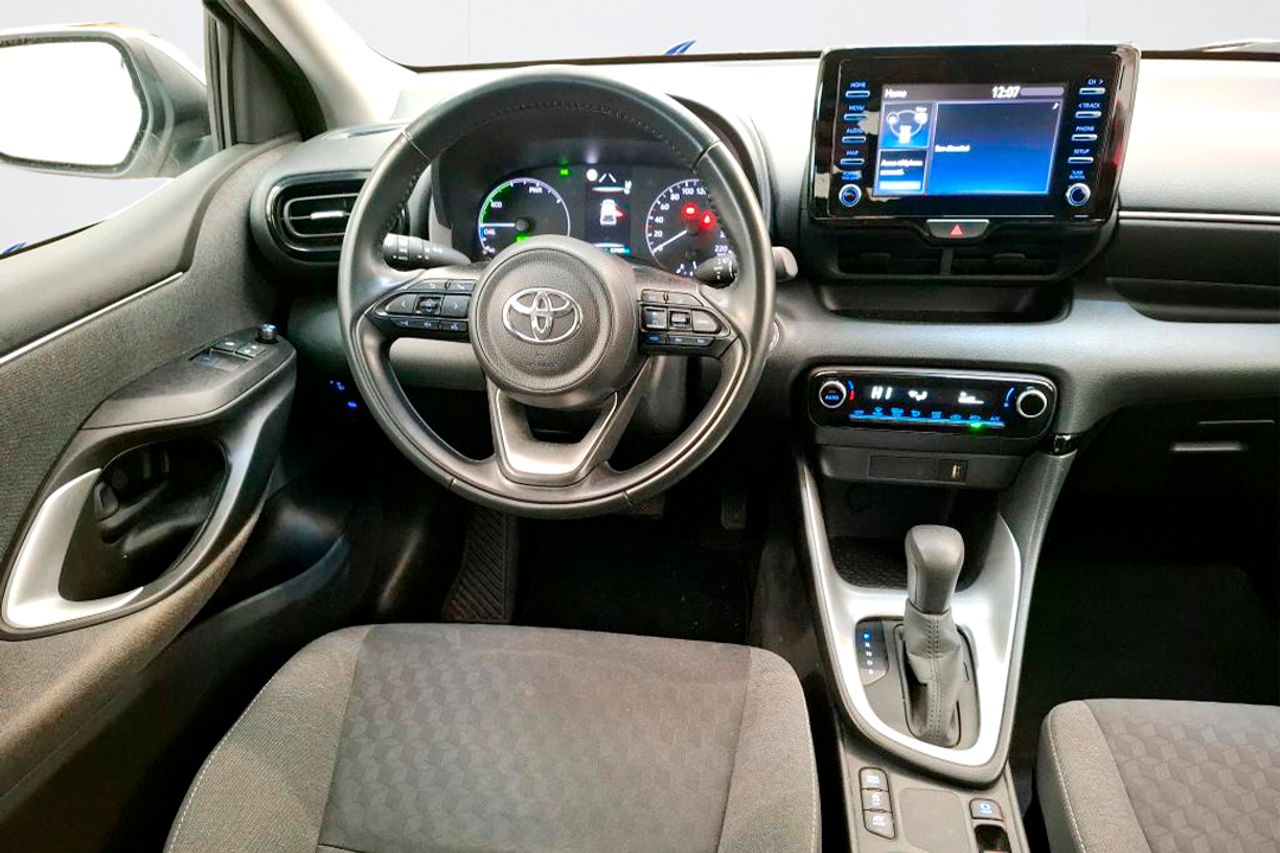 Toyota Yaris 1.5 120H Active Tech - Foto 4