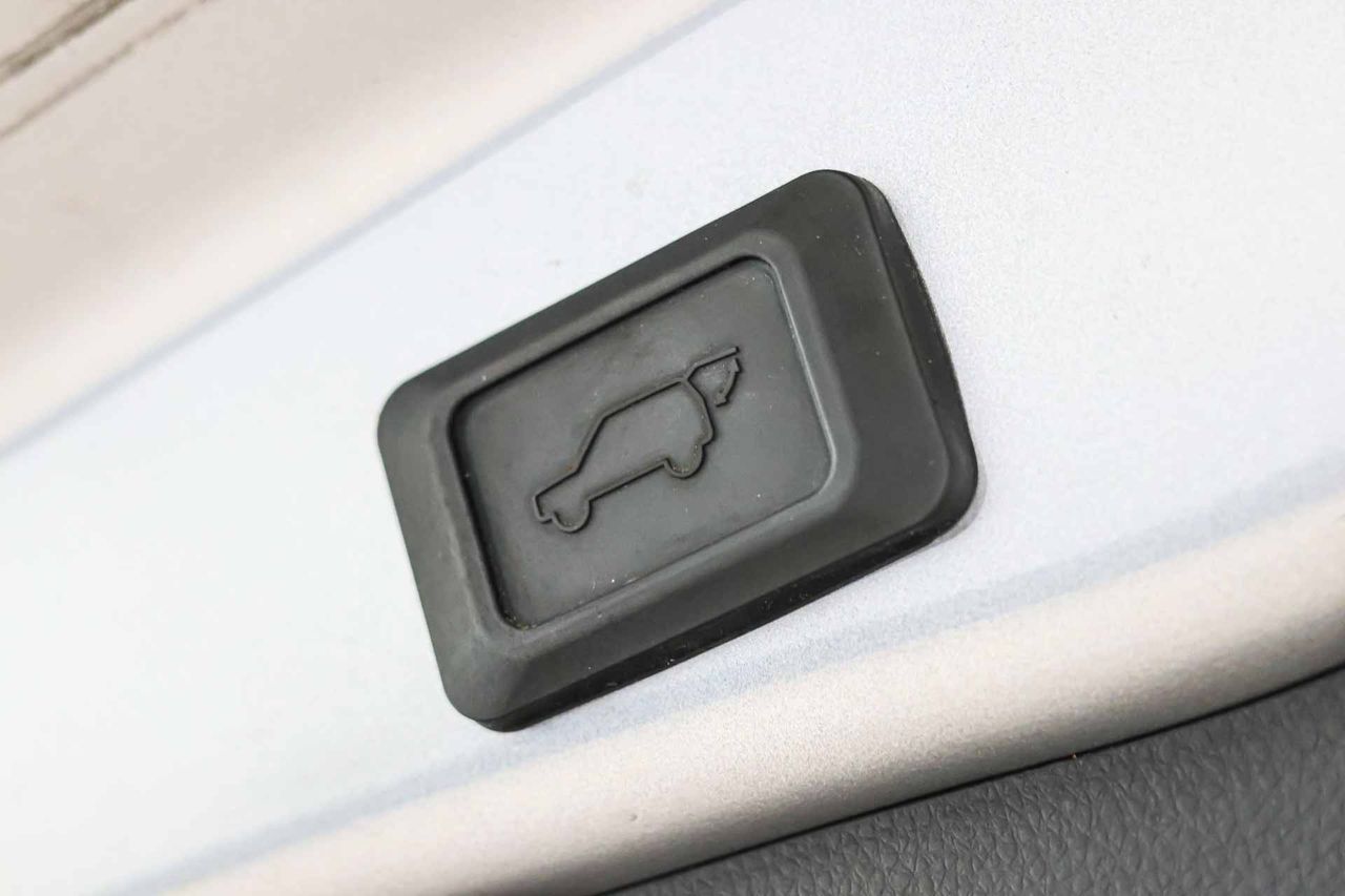 Toyota Rav4 2.5 220H Business 2WD - Foto 58