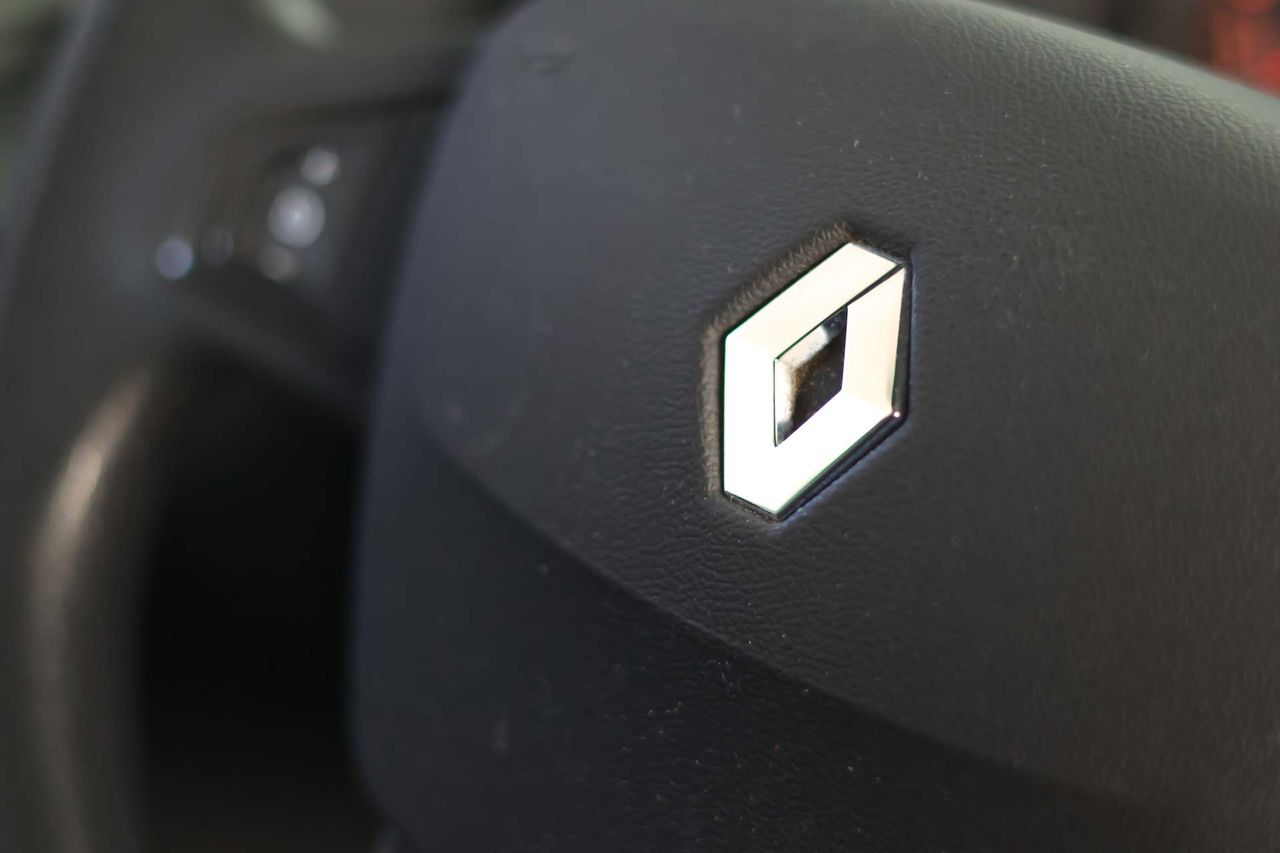 Renault Kangoo Furgon Profesional Maxi dCi **Automático** - Foto 32