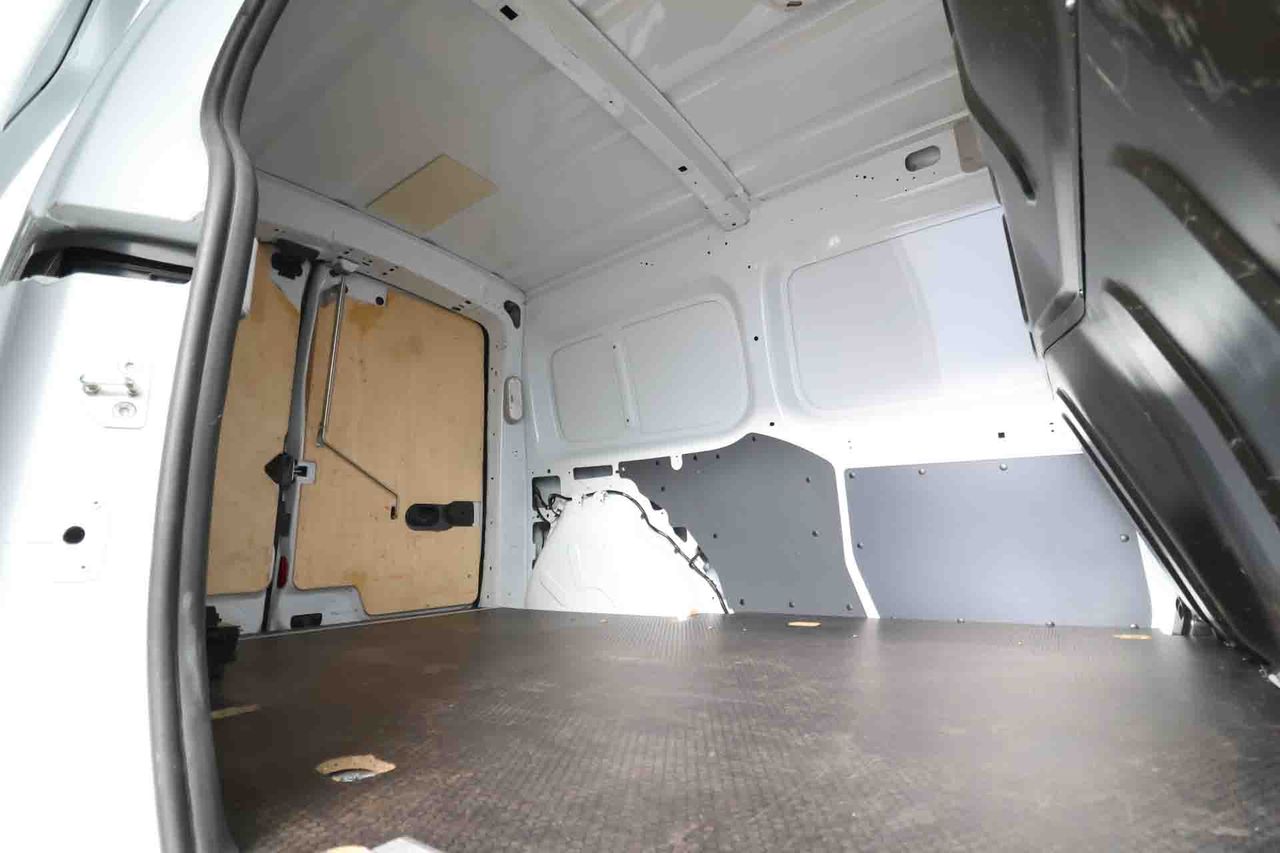 Renault Kangoo Furgon Profesional Maxi dCi **Automático** - Foto 25