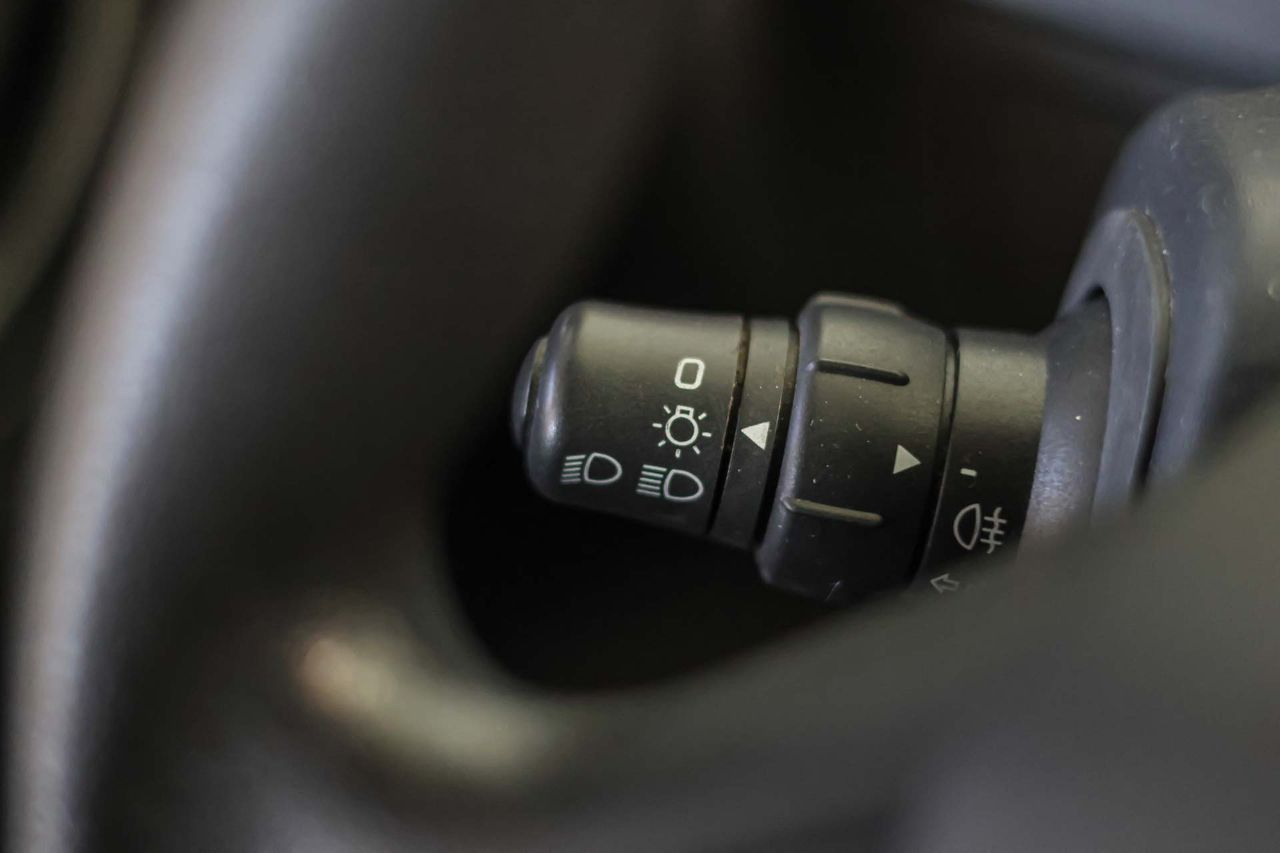 Renault Kangoo Furgon Profesional Maxi dCi **Automático** - Foto 34