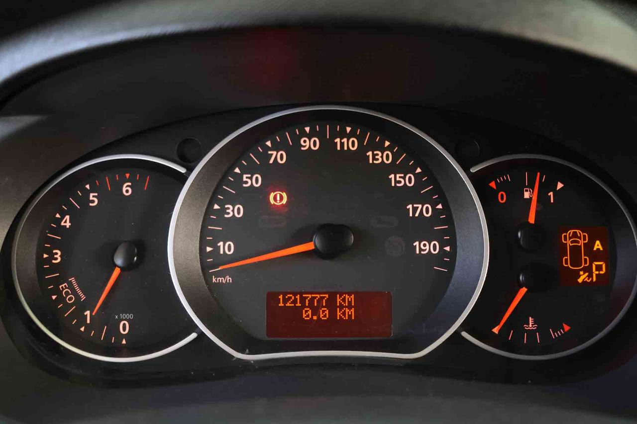 Renault Kangoo Furgon Profesional Maxi dCi **Automático** - Foto 43