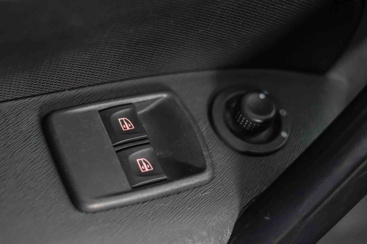 Renault Kangoo Furgon Profesional Maxi dCi **Automático** - Foto 29