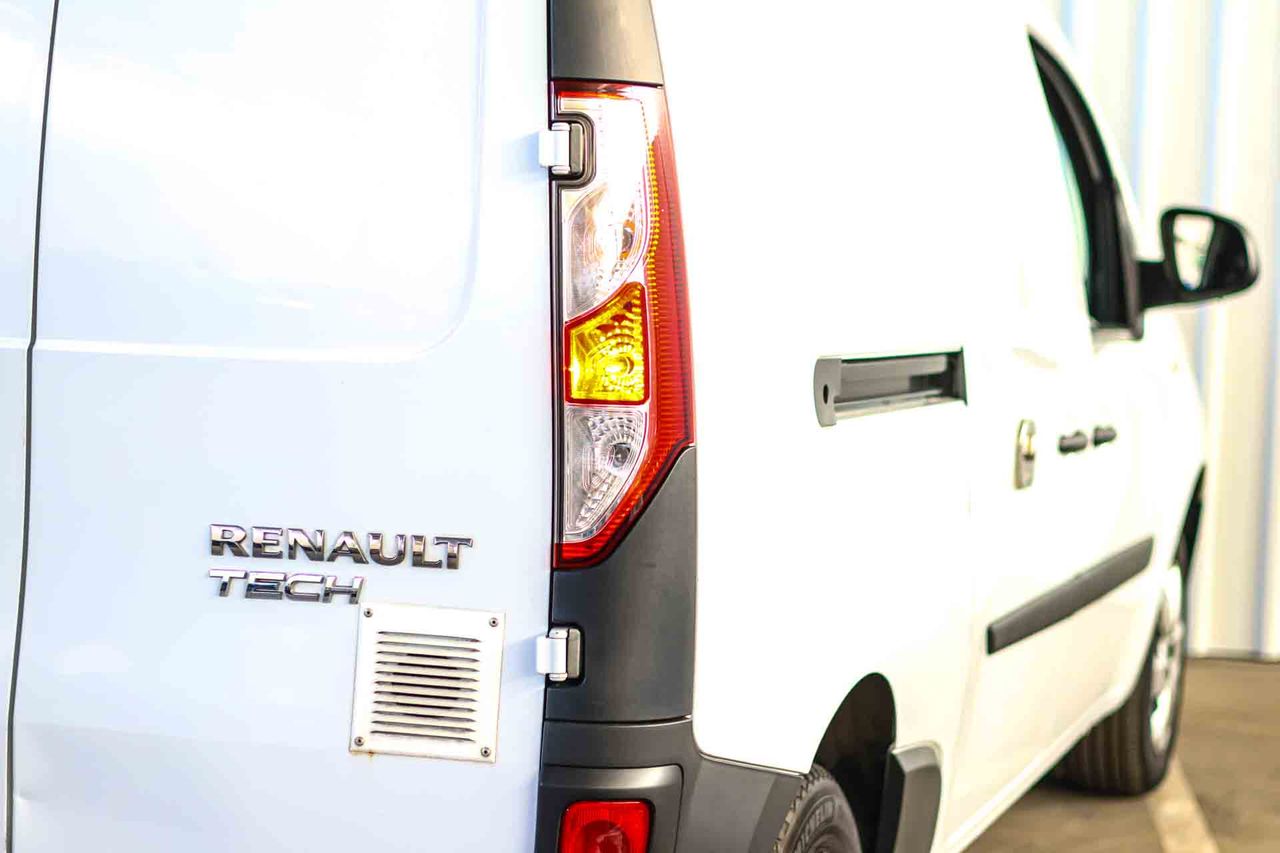 Renault Kangoo Furgon Profesional Maxi dCi **Automático** - Foto 15