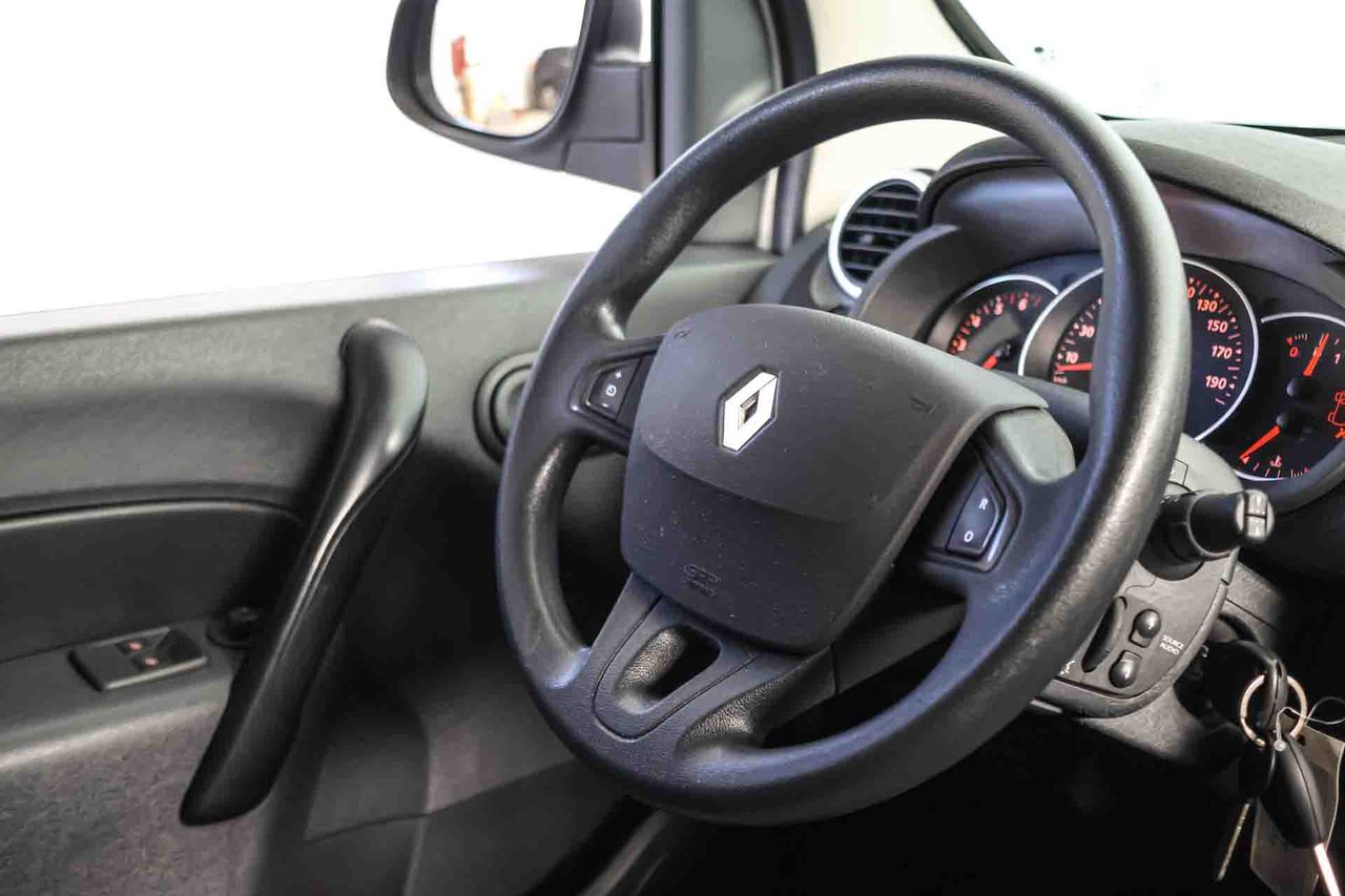 Renault Kangoo Furgon Profesional Maxi dCi **Automático** - Foto 31