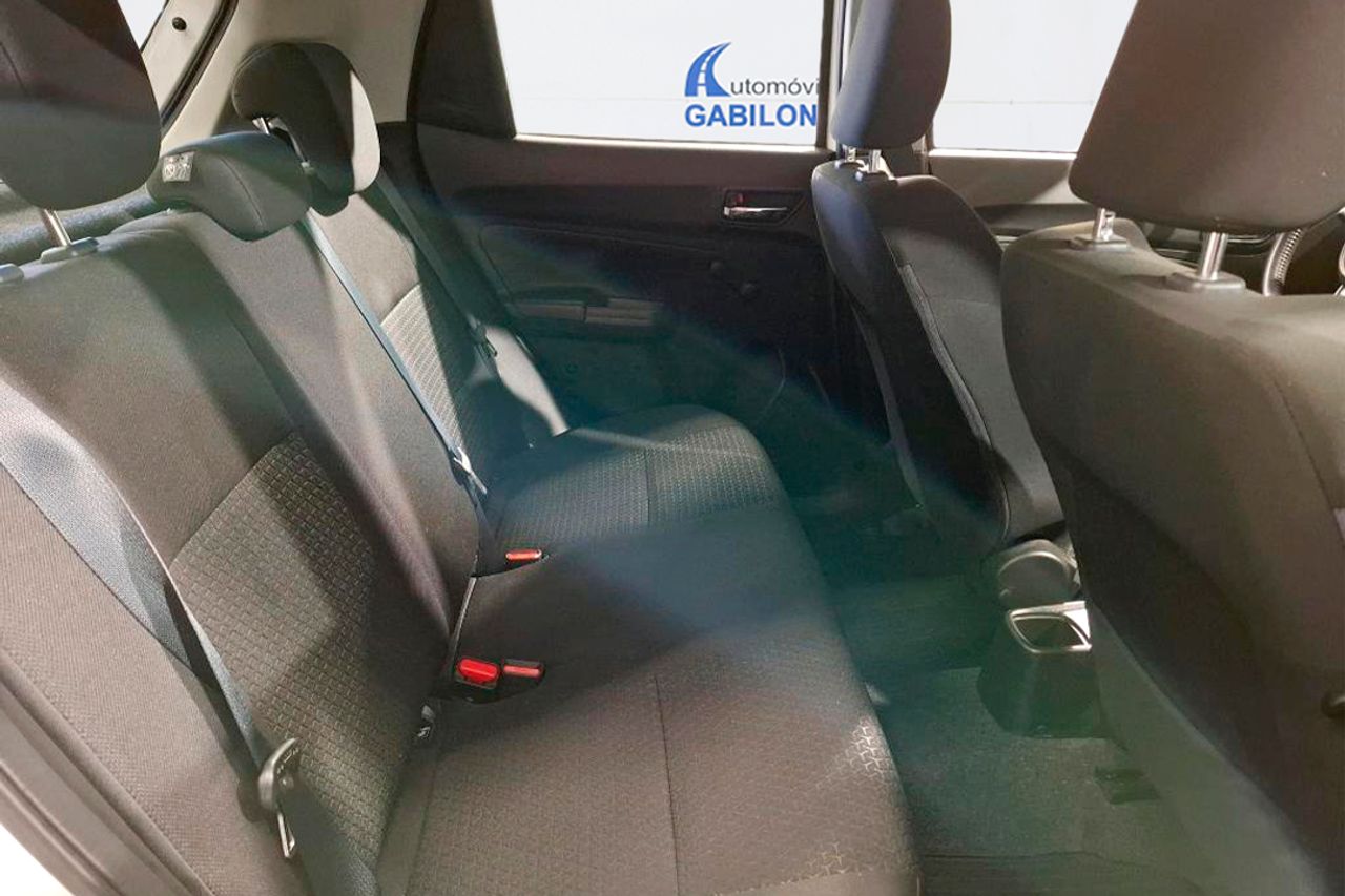 Suzuki Swift 1.2 GLE Mild Hybrid - Foto 8