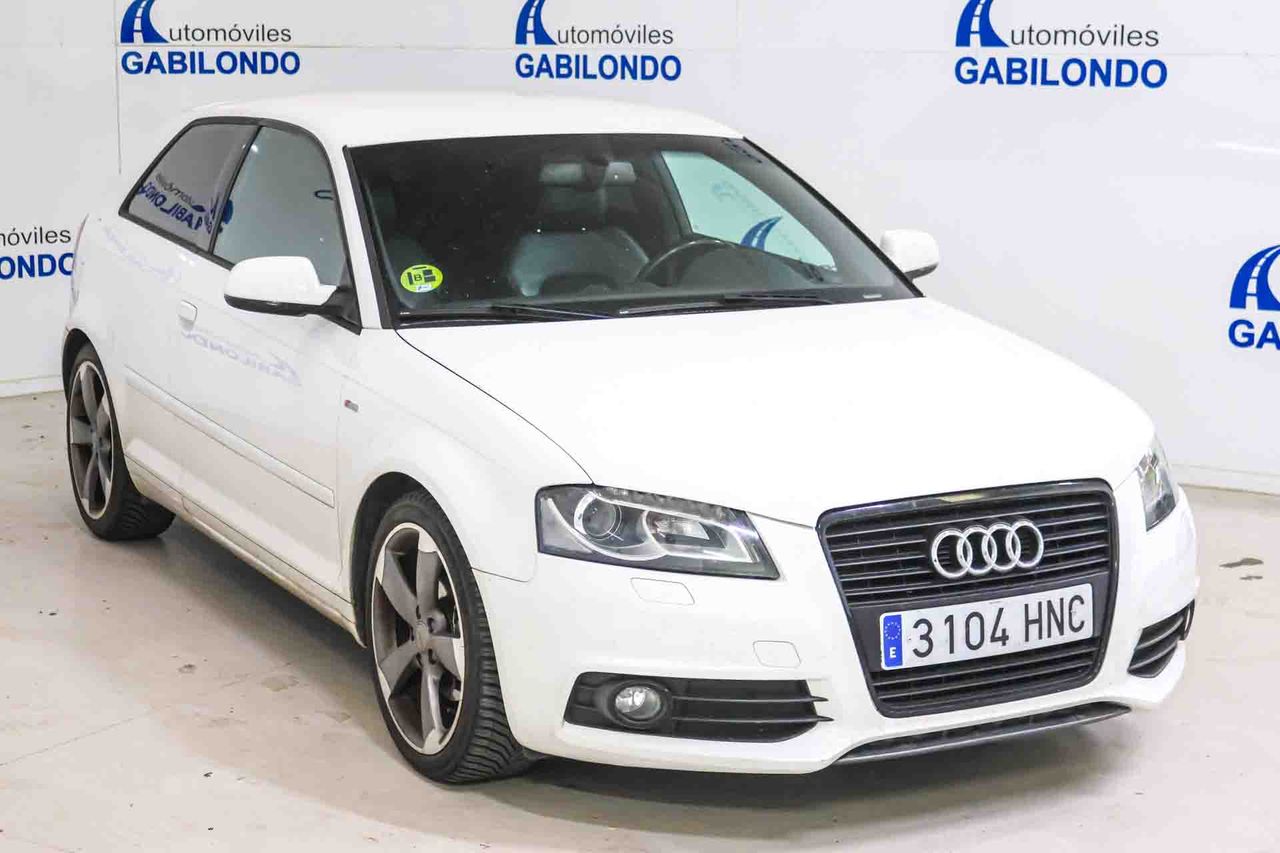 Audi A3 2.0 TDI 140cv Ambiente SLine - Foto 4