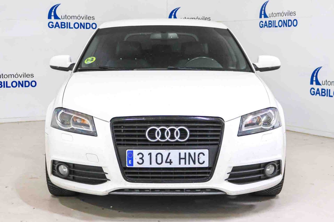 Audi A3 2.0 TDI 140cv Ambiente SLine - Foto 3