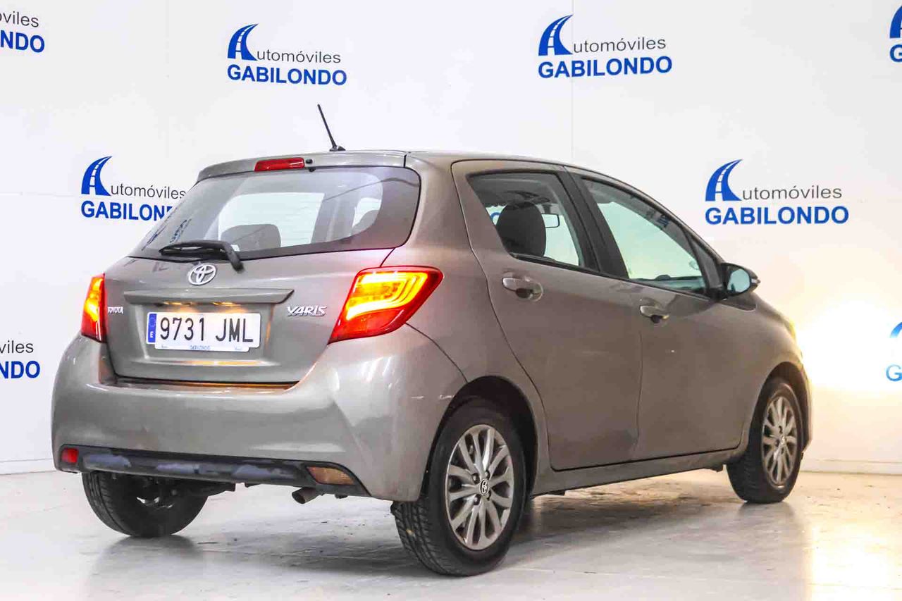 Toyota Yaris 100 Active - Foto 10