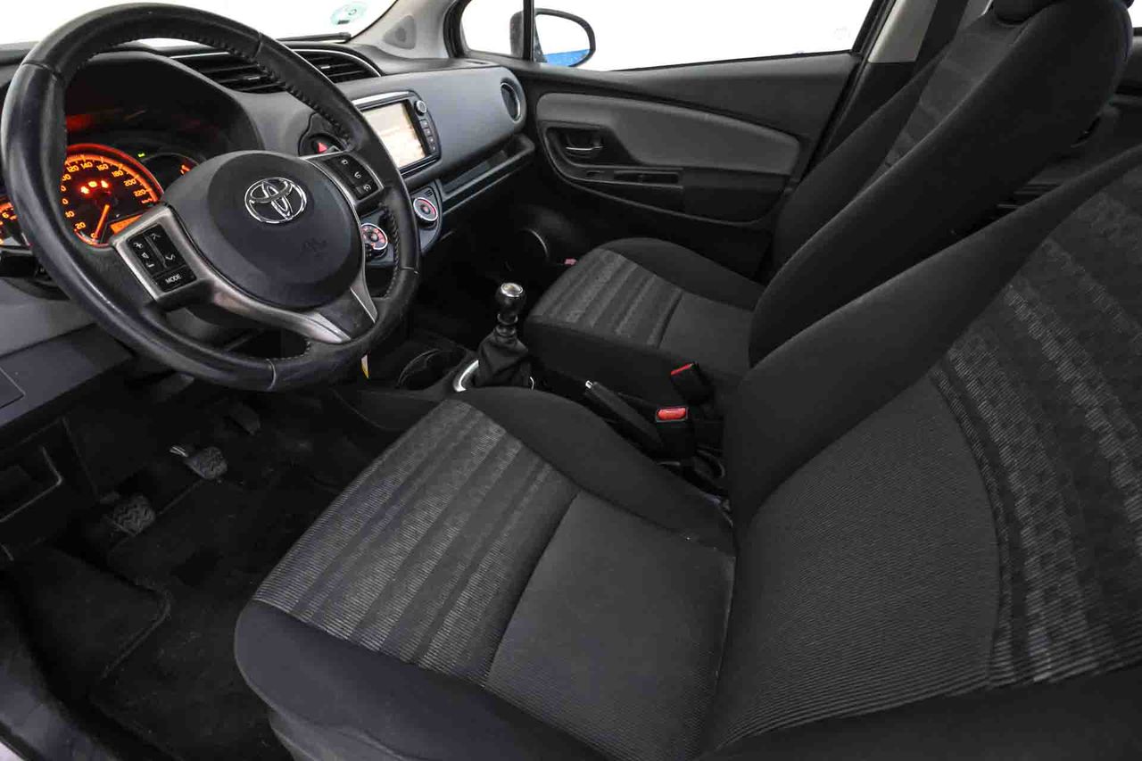 Toyota Yaris 100 Active - Foto 11