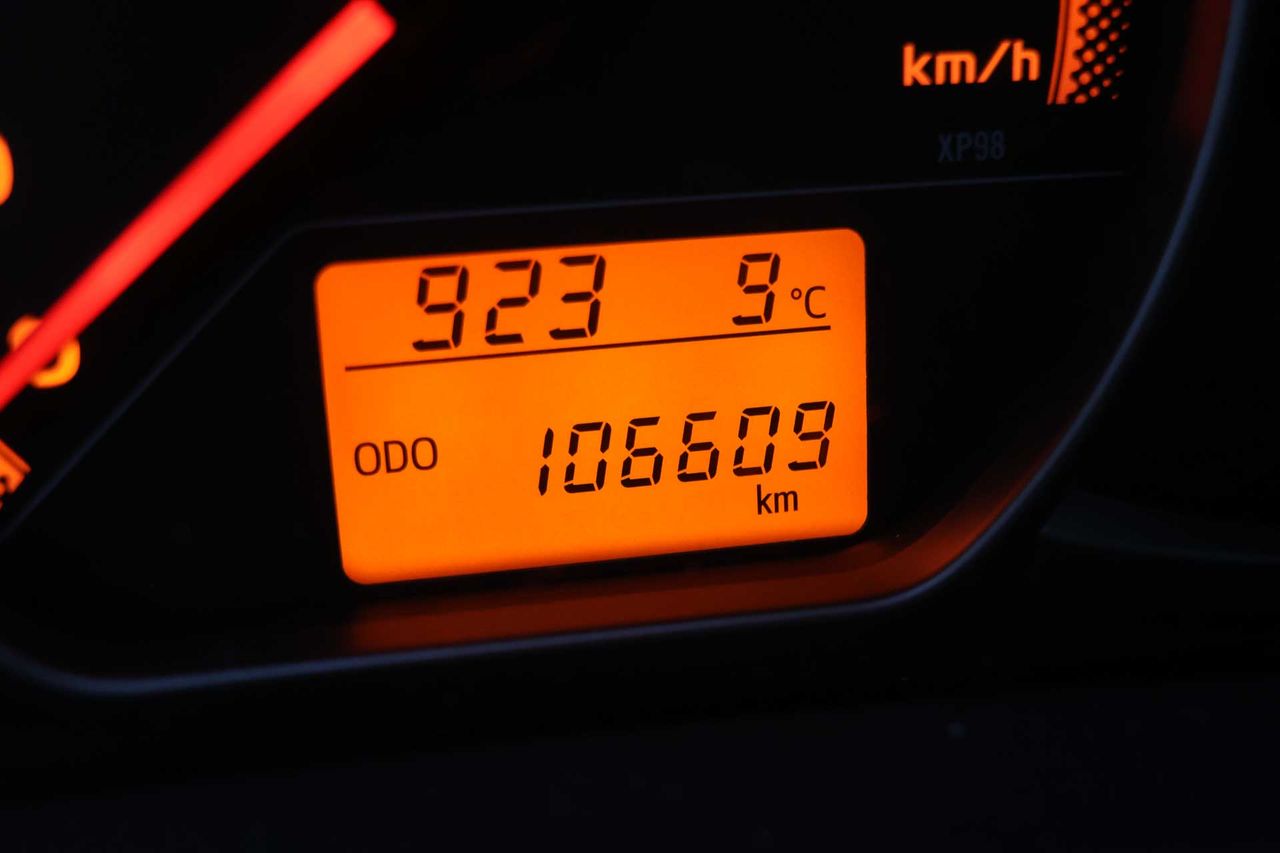 Toyota Yaris 100 Active - Foto 7