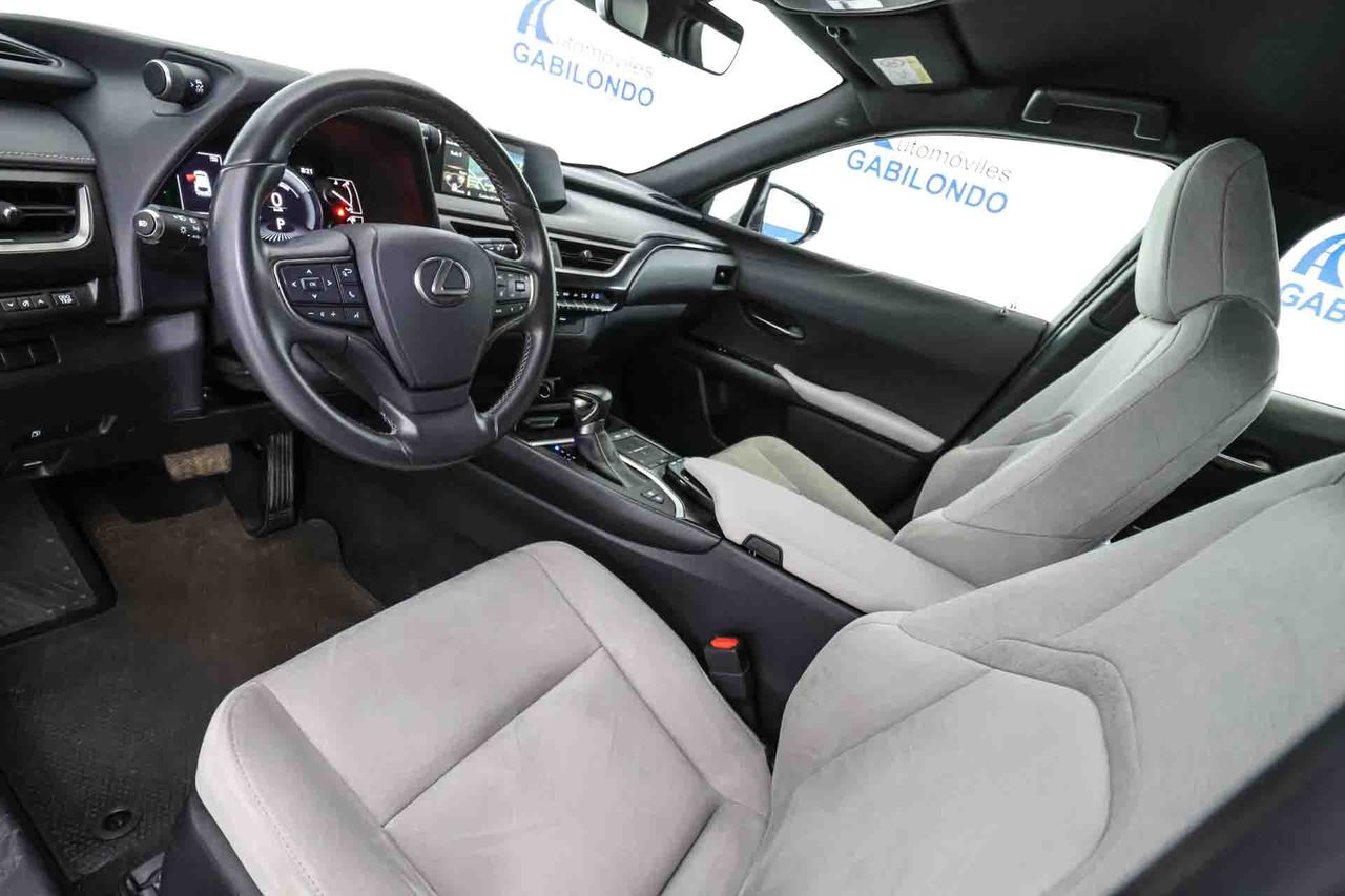 Lexus UX 2.0 250h Business - Foto 27