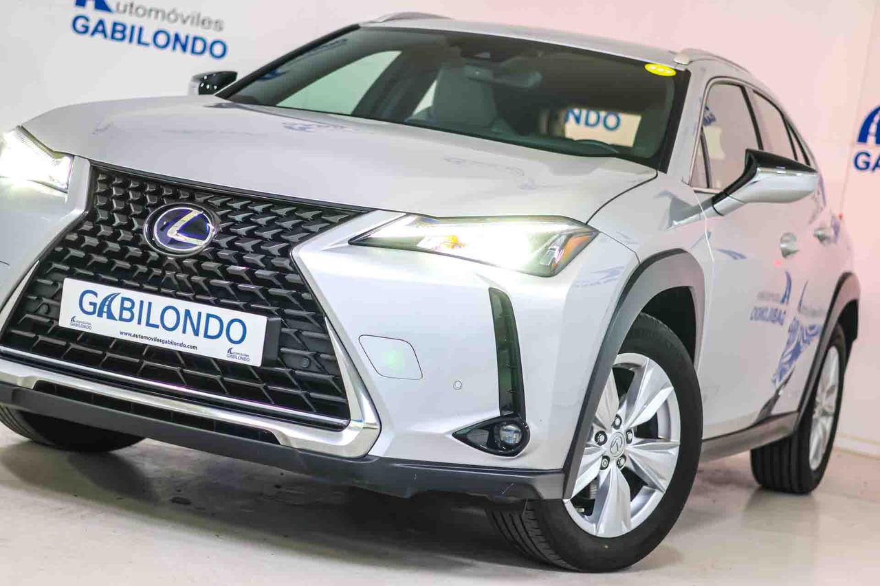 Lexus UX 2.0 250h Business - Foto 25