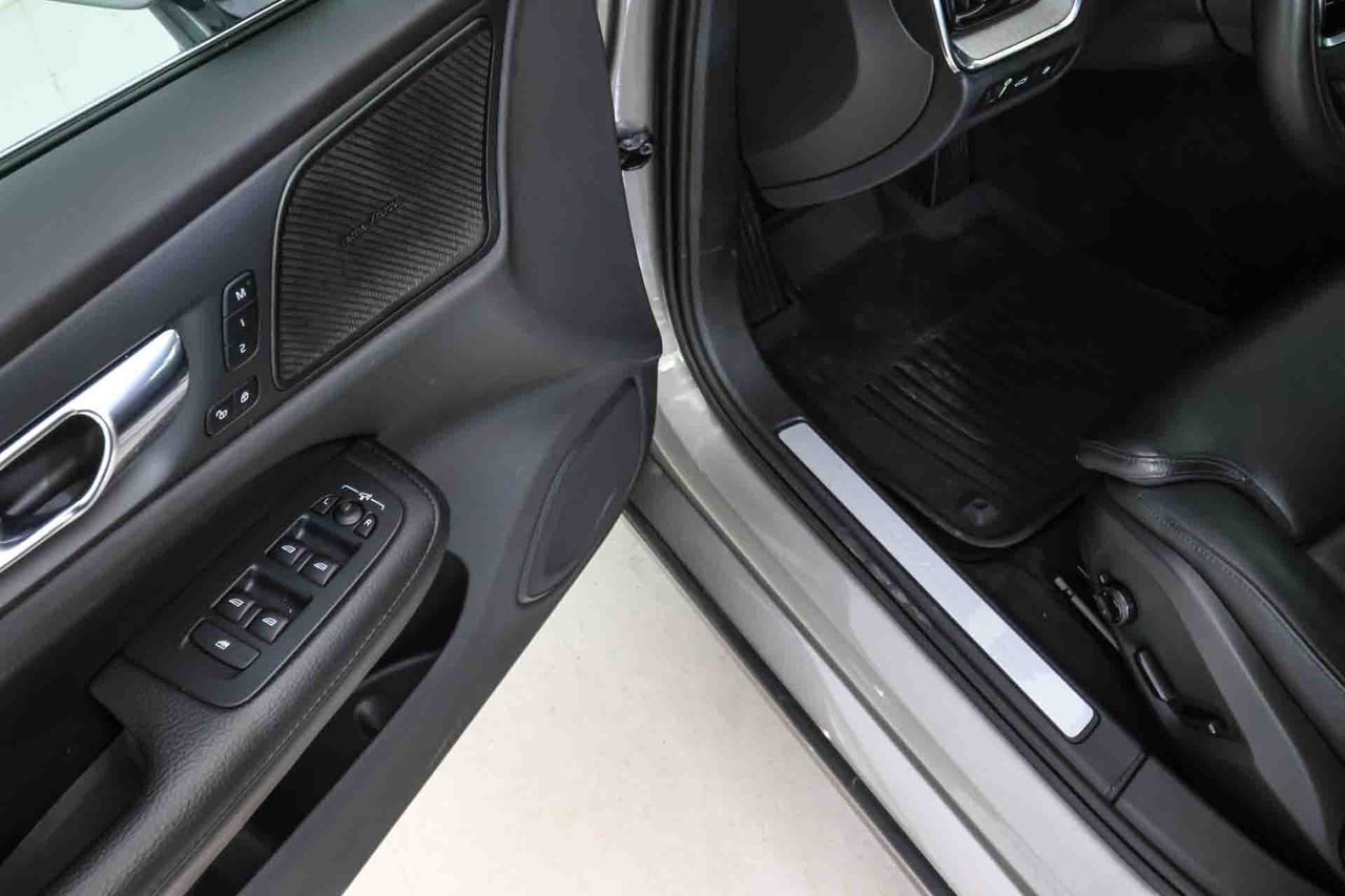 Volvo S60 T6 Recharge Inscription 4WD Techo solar - Foto 33