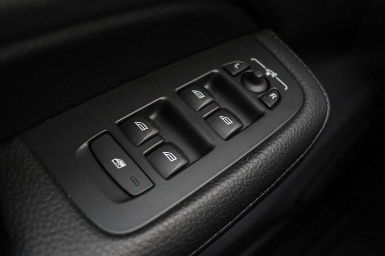 Volvo S60 T6 Recharge Inscription 4WD Techo solar - Foto 34