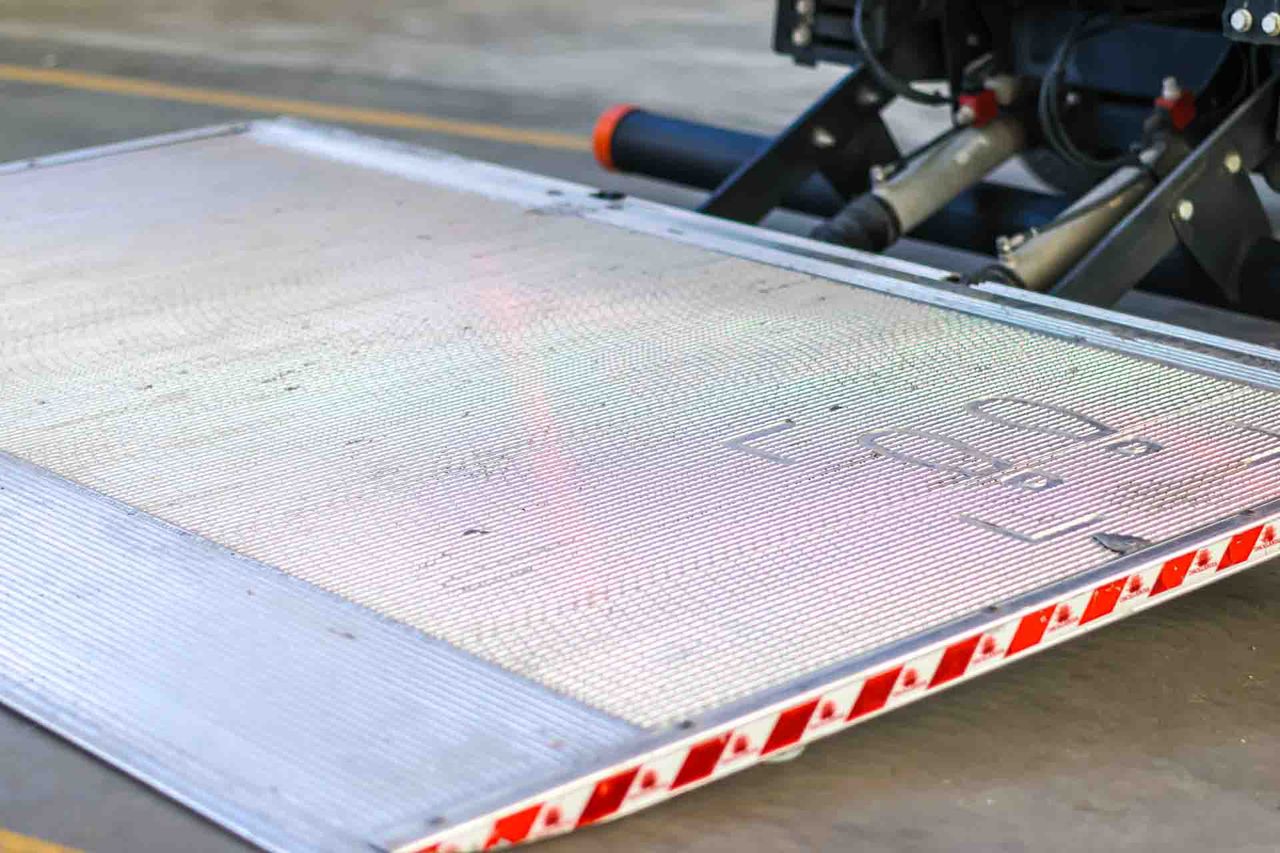 Renault Master Chasis Cabina L3 Blue dCi **Plataforma elevadora** - Foto 18