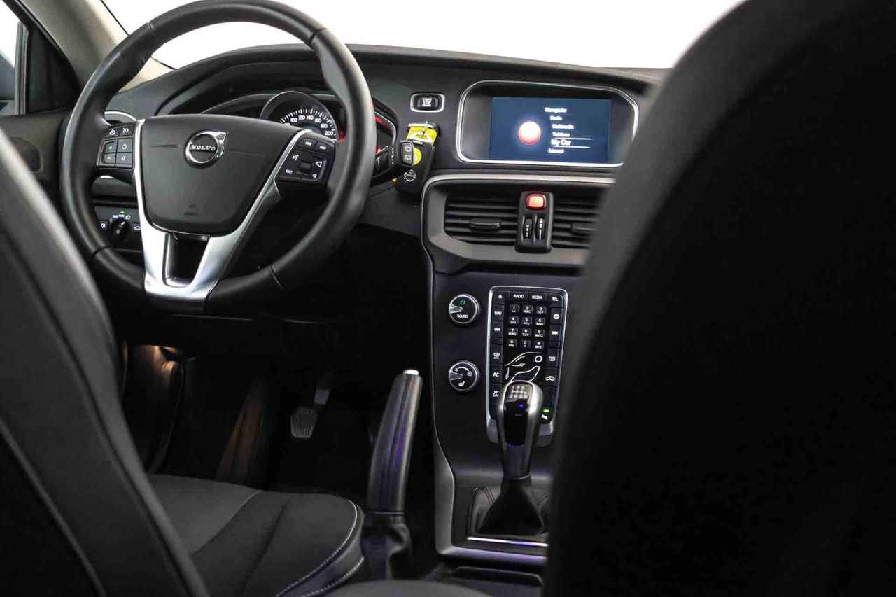Volvo V40 2.0 D2 Momentum - Foto 33