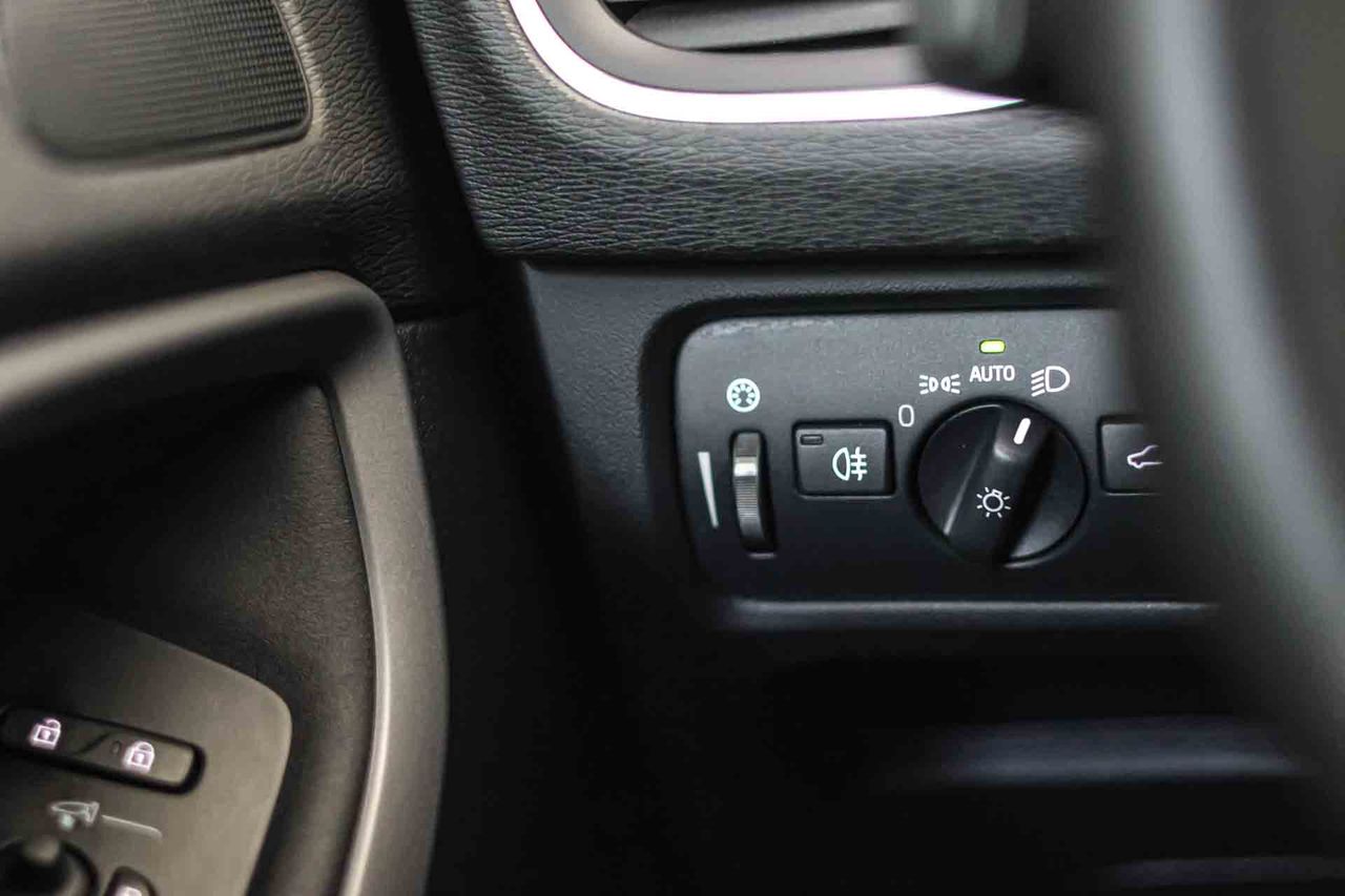 Volvo V40 2.0 D2 Momentum - Foto 32