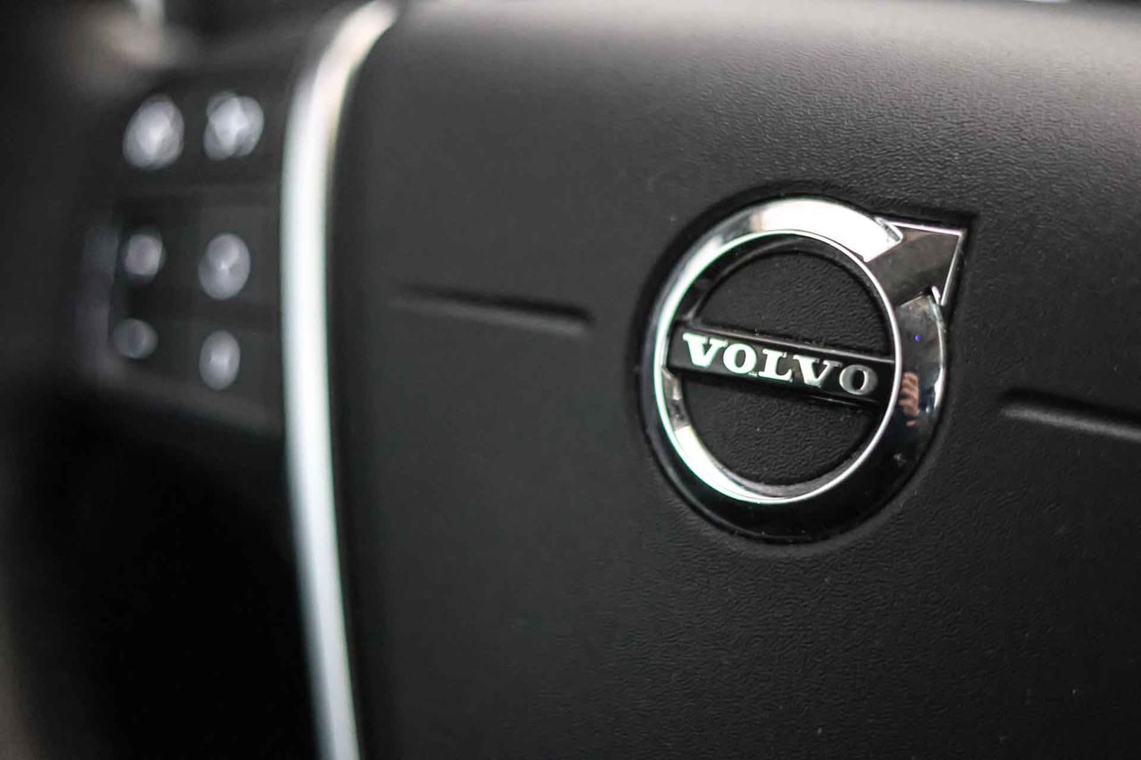 Volvo V40 2.0 D2 Momentum - Foto 35