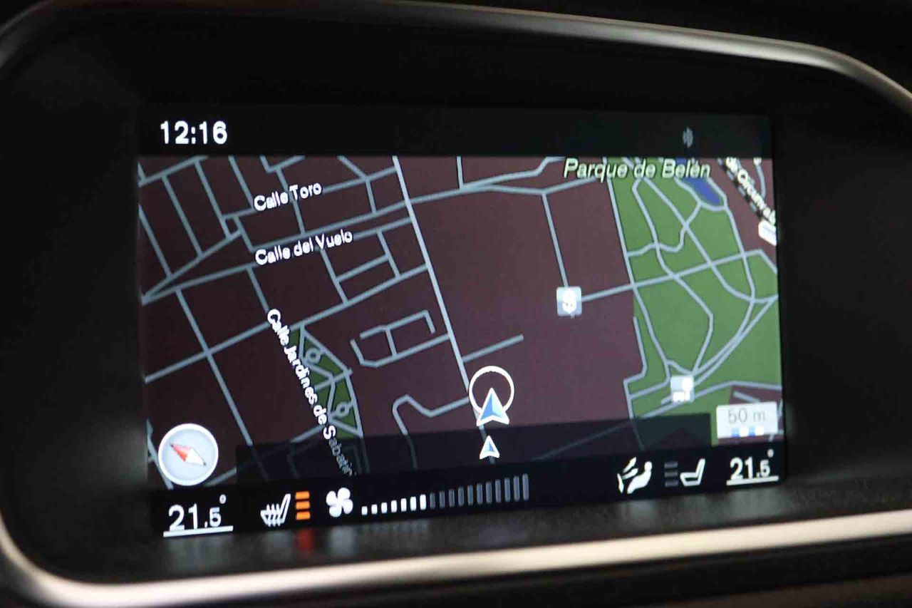 Volvo V40 2.0 D2 Momentum - Foto 12