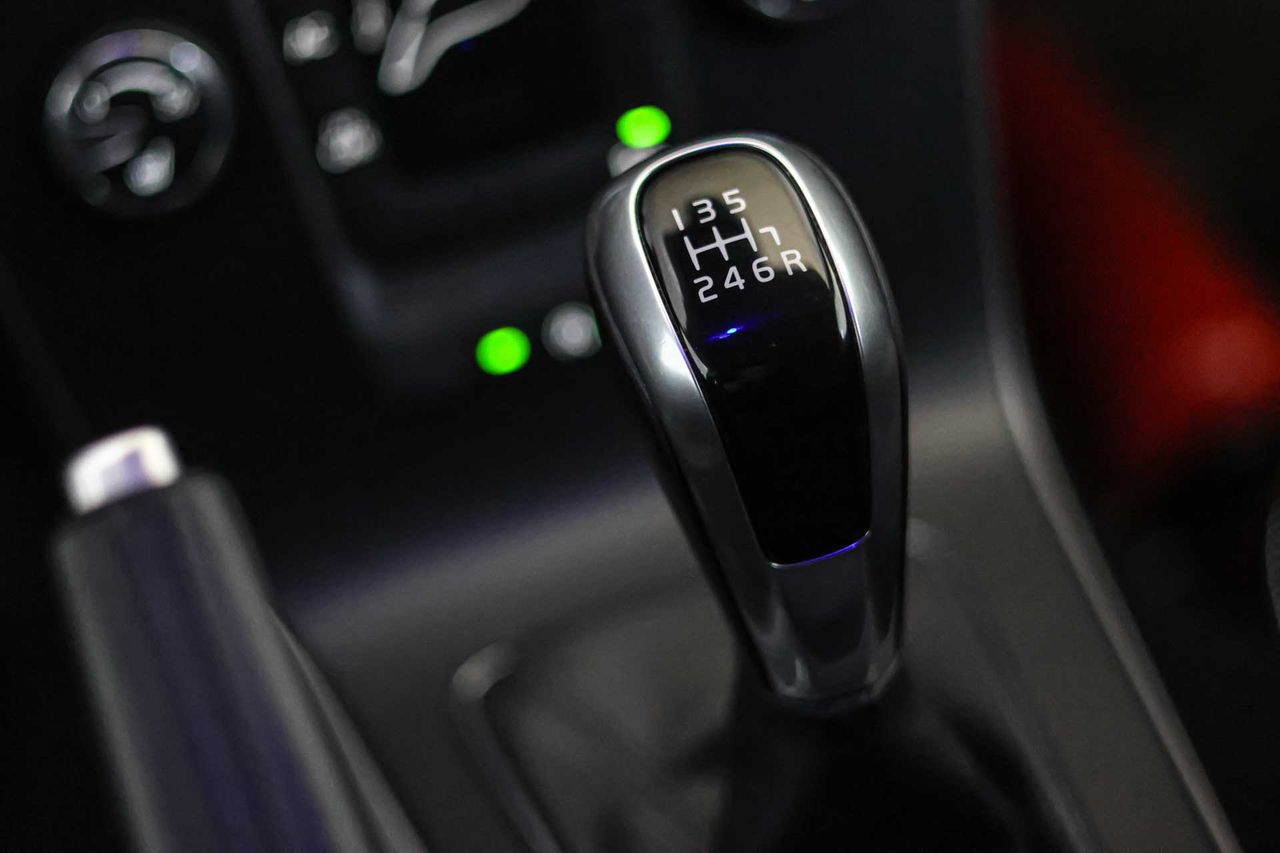 Volvo V40 2.0 D2 Momentum - Foto 42