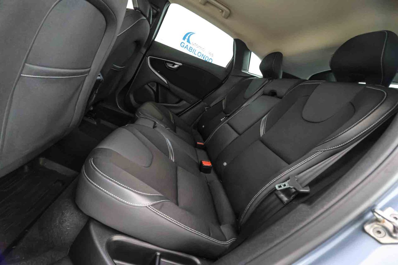 Volvo V40 2.0 D2 Momentum - Foto 45