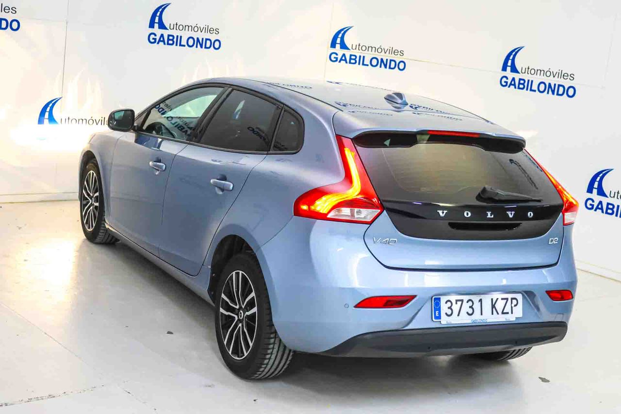 Volvo V40 2.0 D2 Momentum - Foto 14