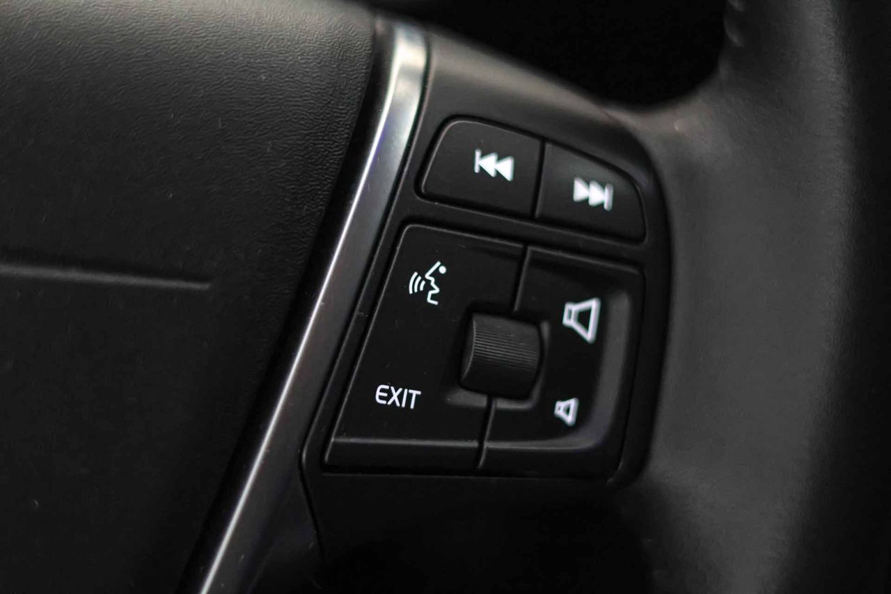 Volvo V40 2.0 D2 Momentum - Foto 38