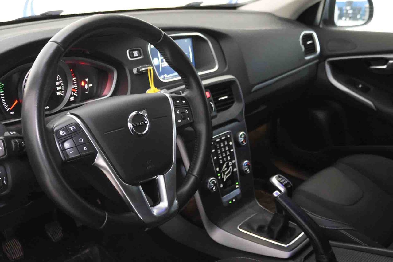 Volvo V40 2.0 D2 Momentum - Foto 6
