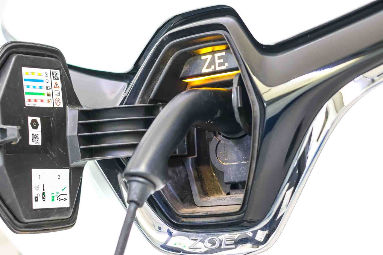 Renault Zoe Business 80 kW R110 Batería 50kWh - Foto 9