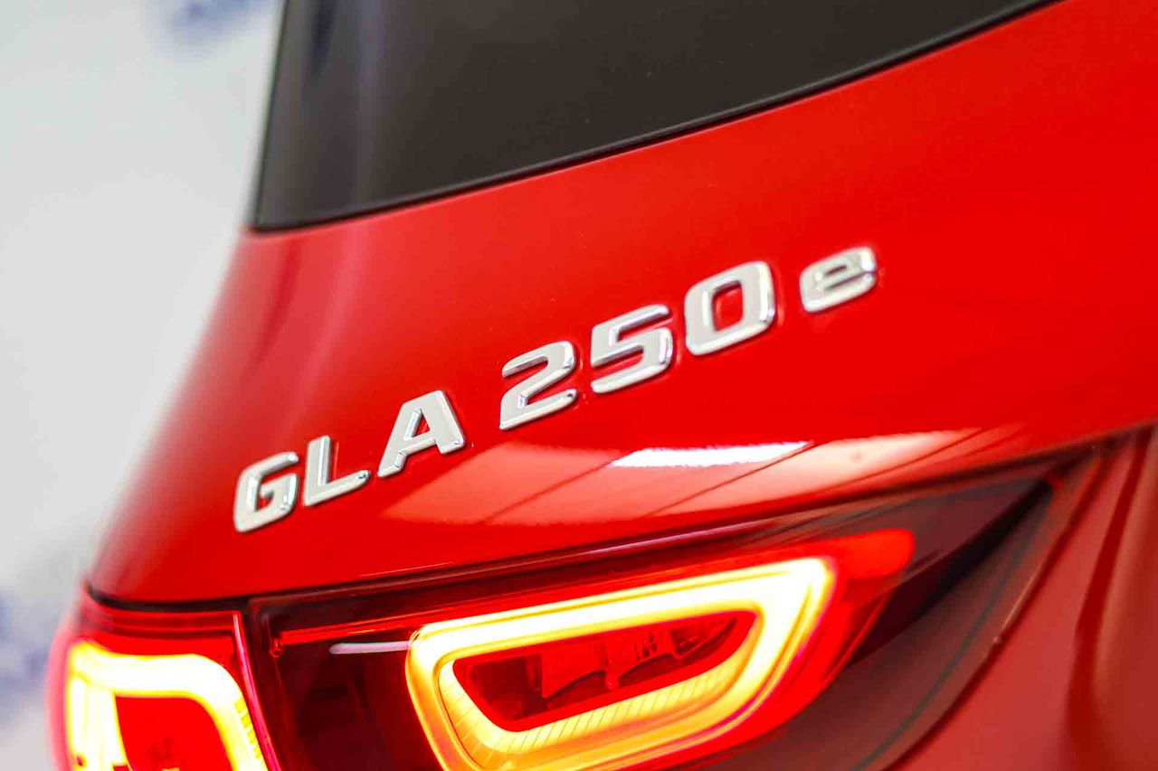 Mercedes GLA GLA 250 e - Foto 14