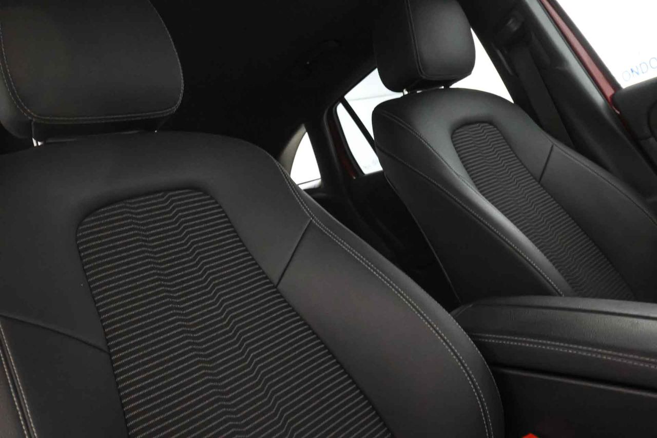 Mercedes GLA GLA 250 e - Foto 50