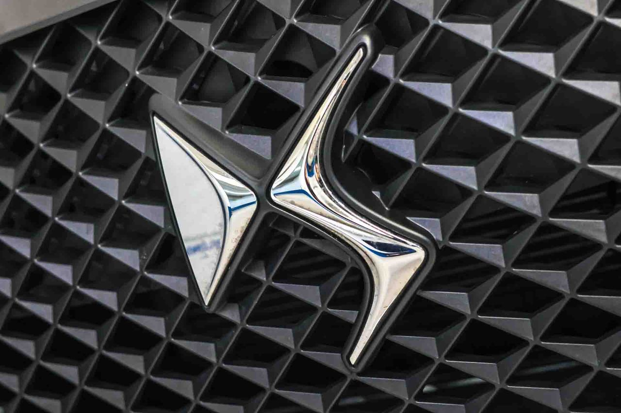 DS DS 7 Crossback 1.6 E-Tense 225 Business - Foto 14