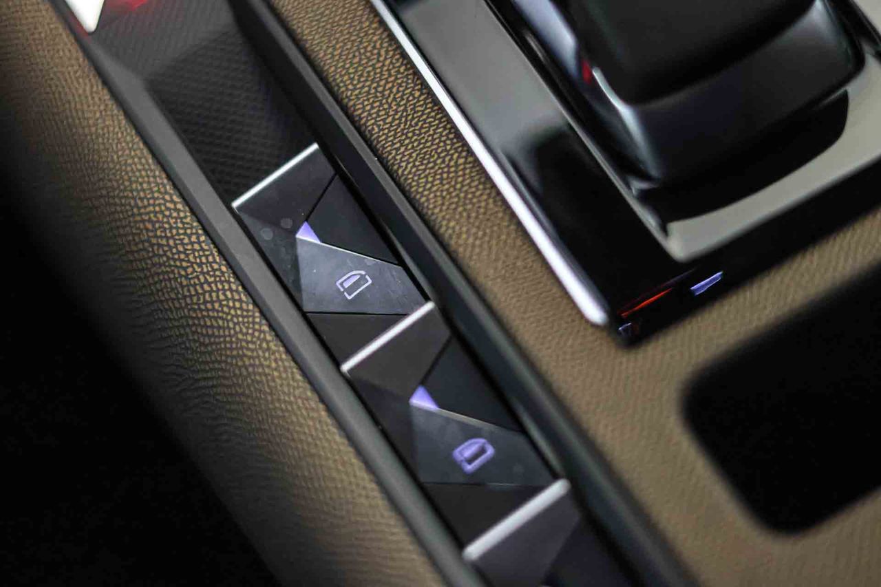 DS DS 7 Crossback 1.6 E-Tense 225 Business - Foto 52