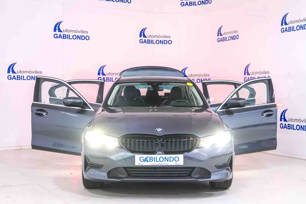 BMW Serie 3 330e Business Design - Foto 28
