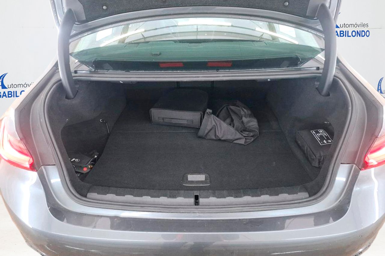 BMW Serie 3 330e Business Design - Foto 8