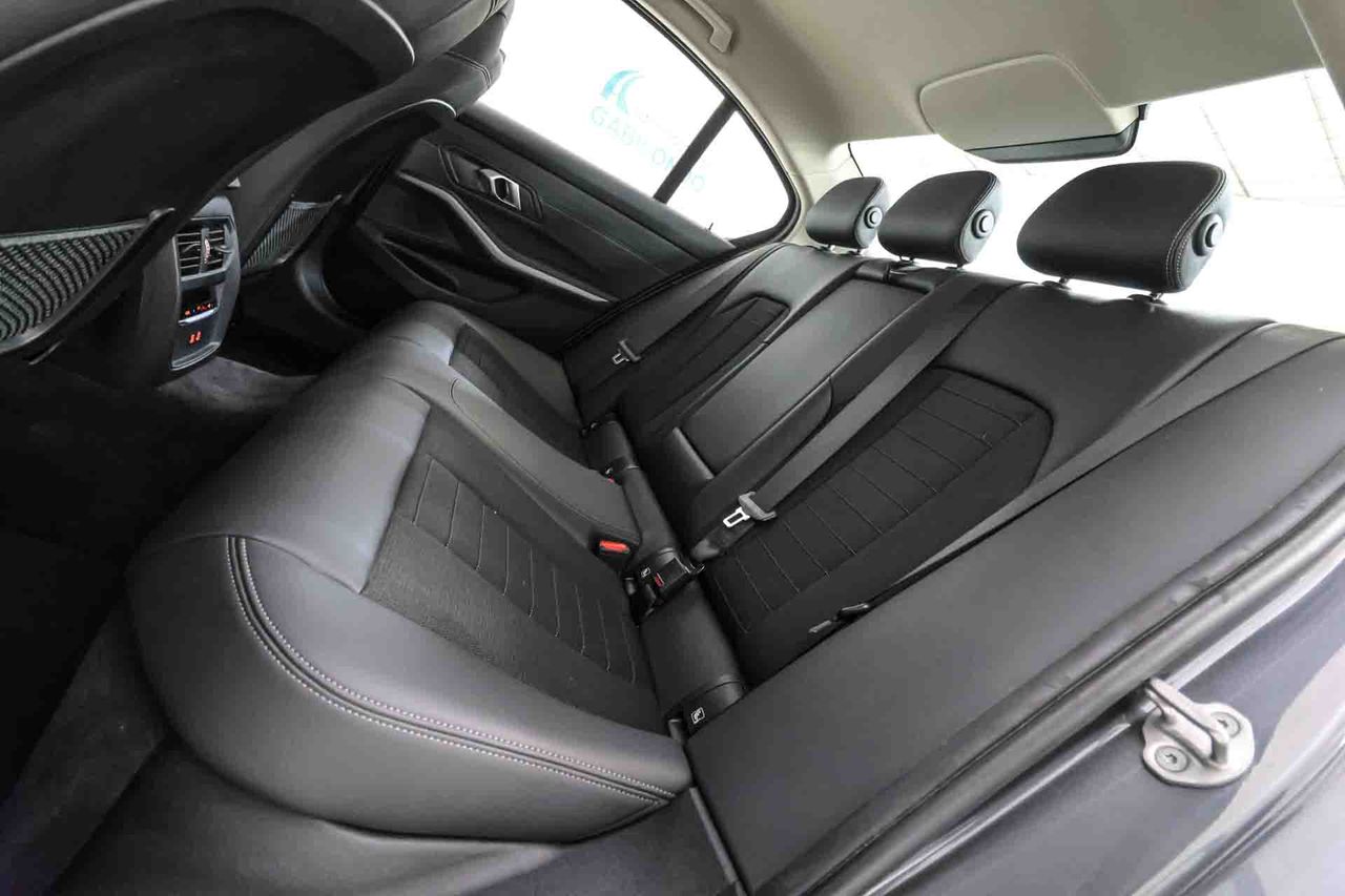 BMW Serie 3 330e Business Design - Foto 53