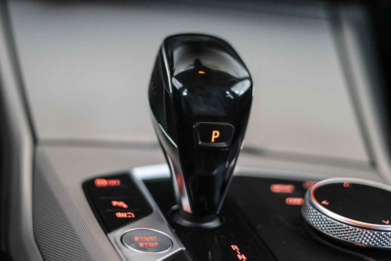 BMW Serie 3 330e Business Design - Foto 49