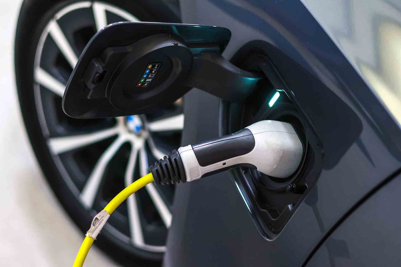 BMW Serie 3 330e Business Design - Foto 13