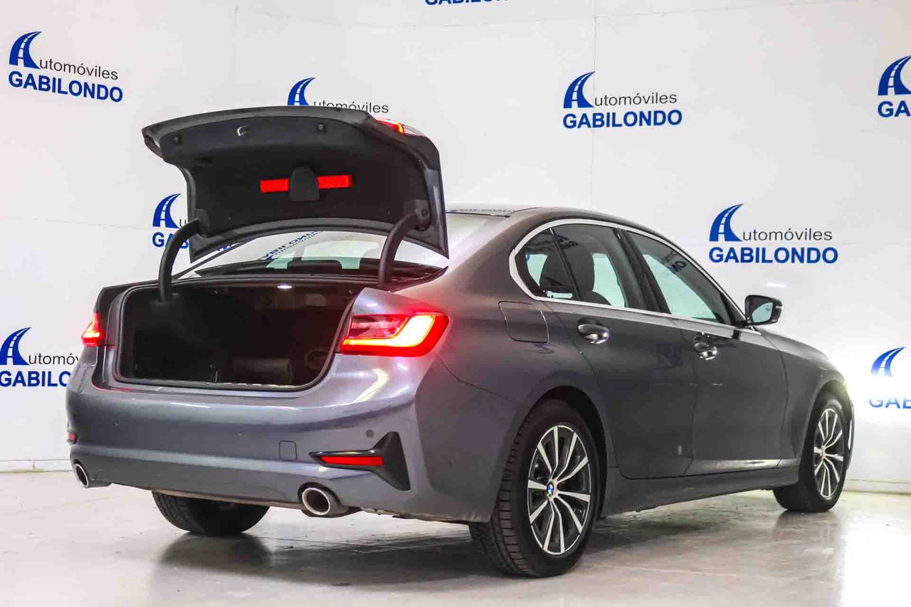 BMW Serie 3 330e Business Design - Foto 21