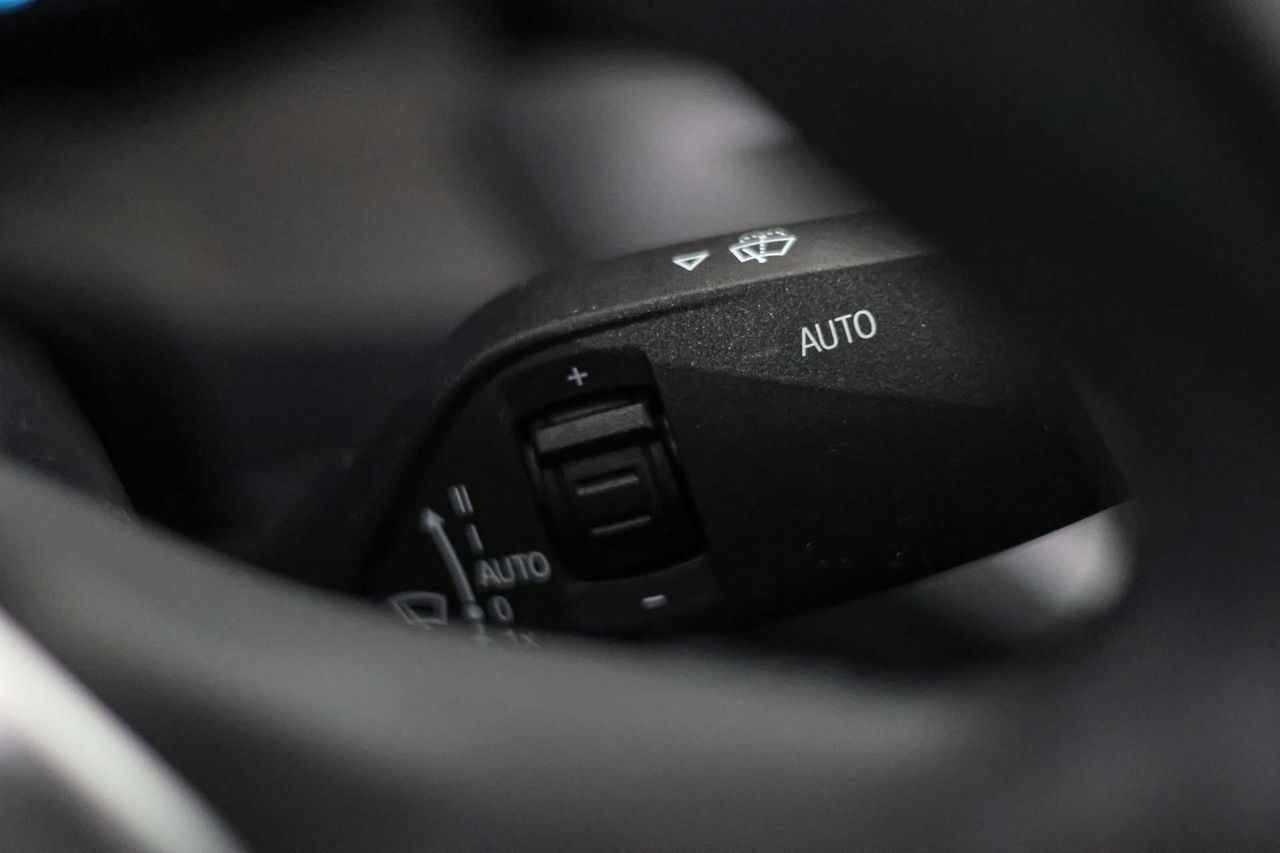 BMW Serie 3 330e Business Design - Foto 45