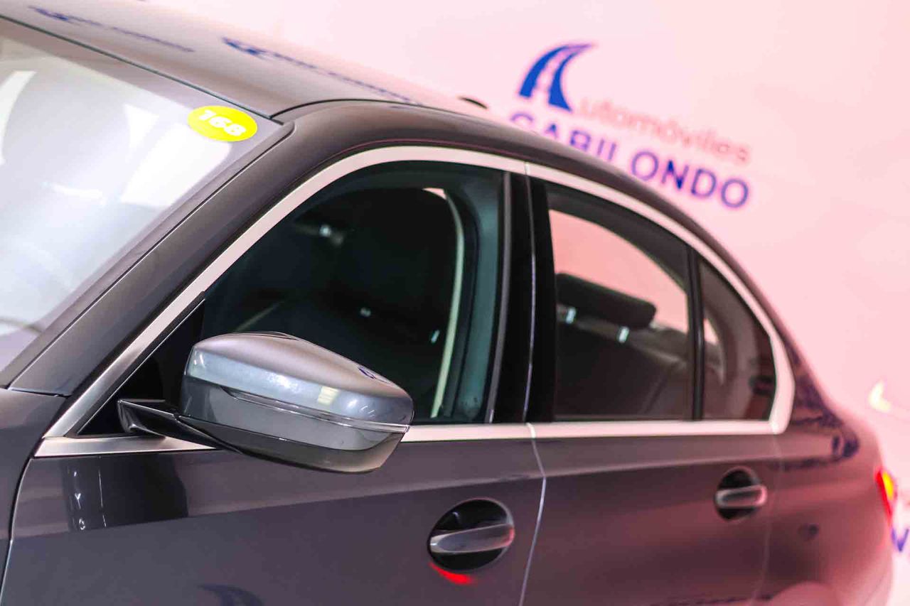 BMW Serie 3 330e Business Design - Foto 22