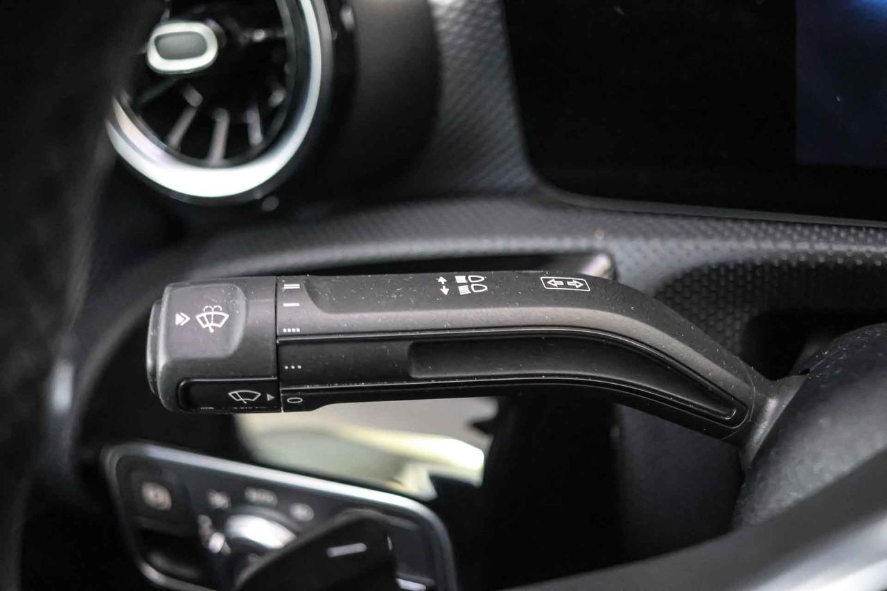 Mercedes CLA Coupé 180 D - Foto 36