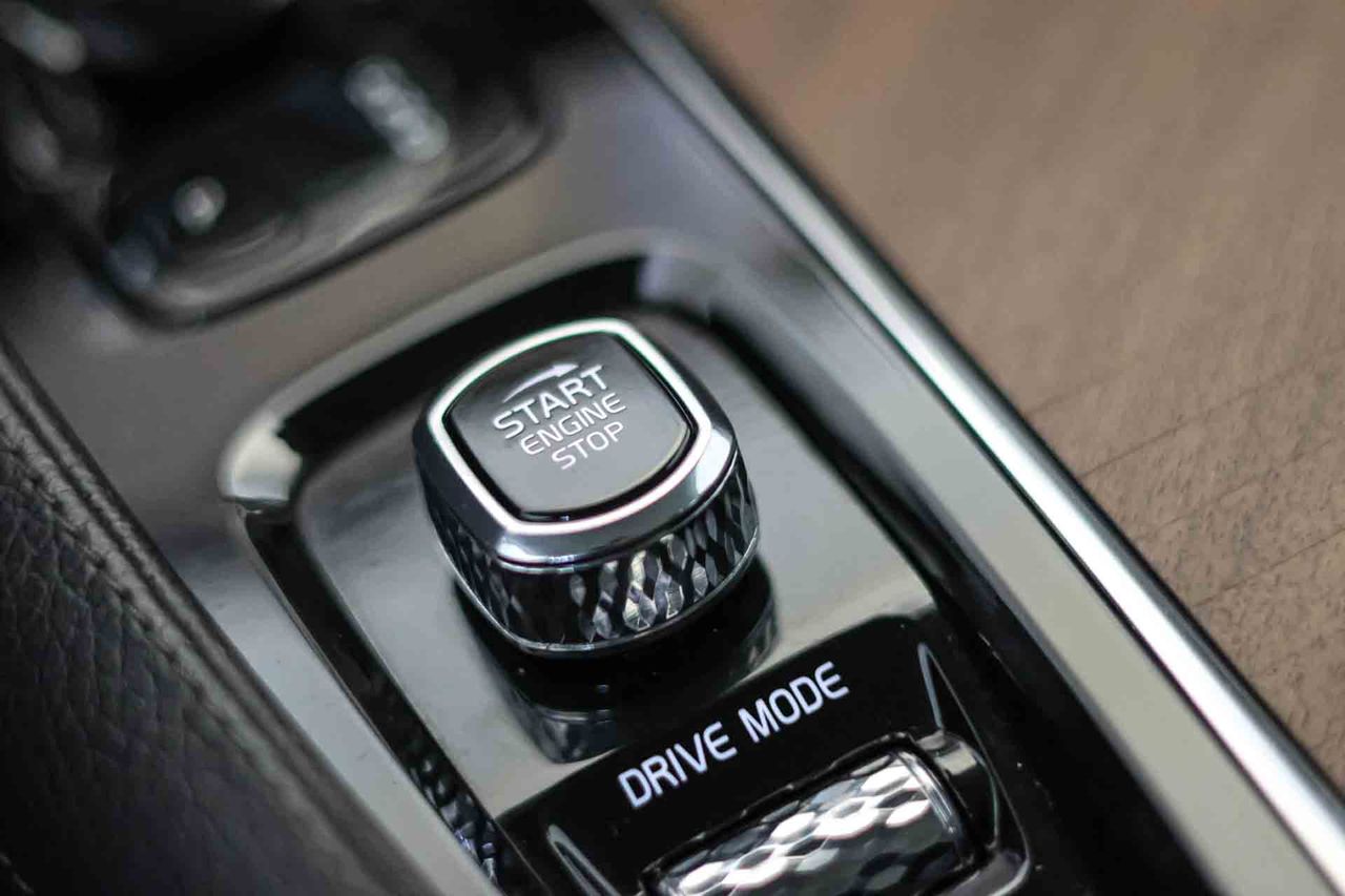 Volvo XC90 2.0 T8 AWD Recharge Inscription Auto - Foto 46