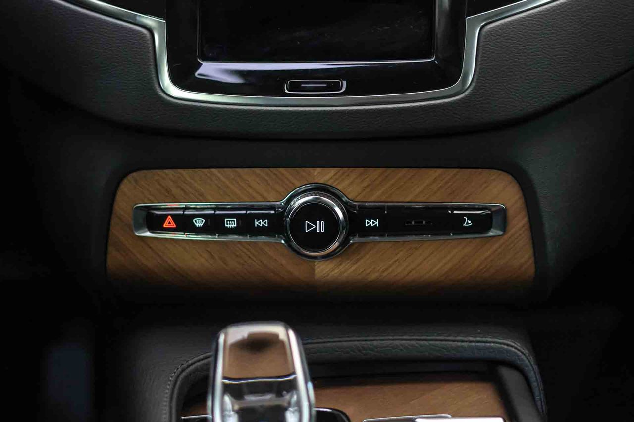 Volvo XC90 2.0 T8 AWD Recharge Inscription Auto - Foto 48